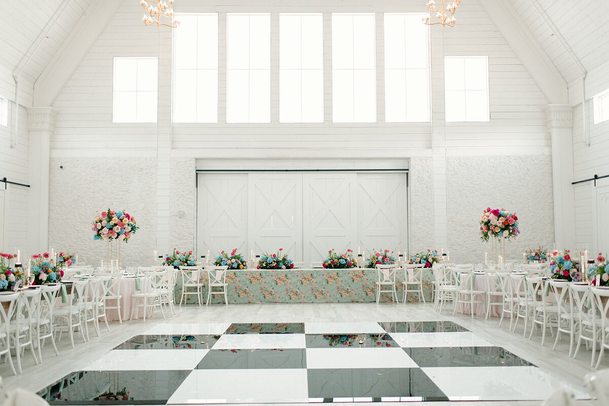 Meghan + Jackson Rowell - The Nest at Ruth Farms - Stephanie Michelle Photography - Dallas Wedding Photographer - Reception Details-65