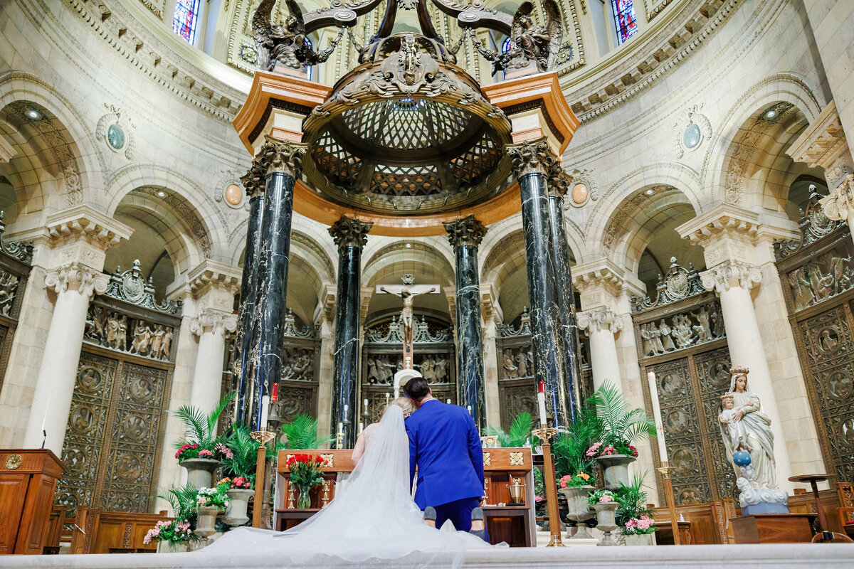 Cathedral-of-Saint-Paul-Catholic-Wedding-Photographers-0025
