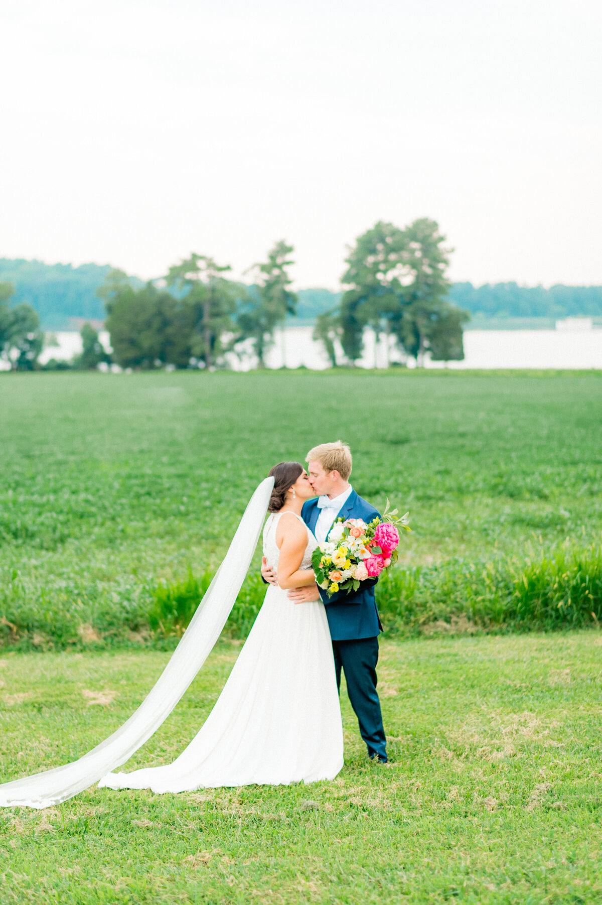 Brittland-Manor-Colorful-Summer-Wedding-Photographer-Adriana-Marie-Events-26