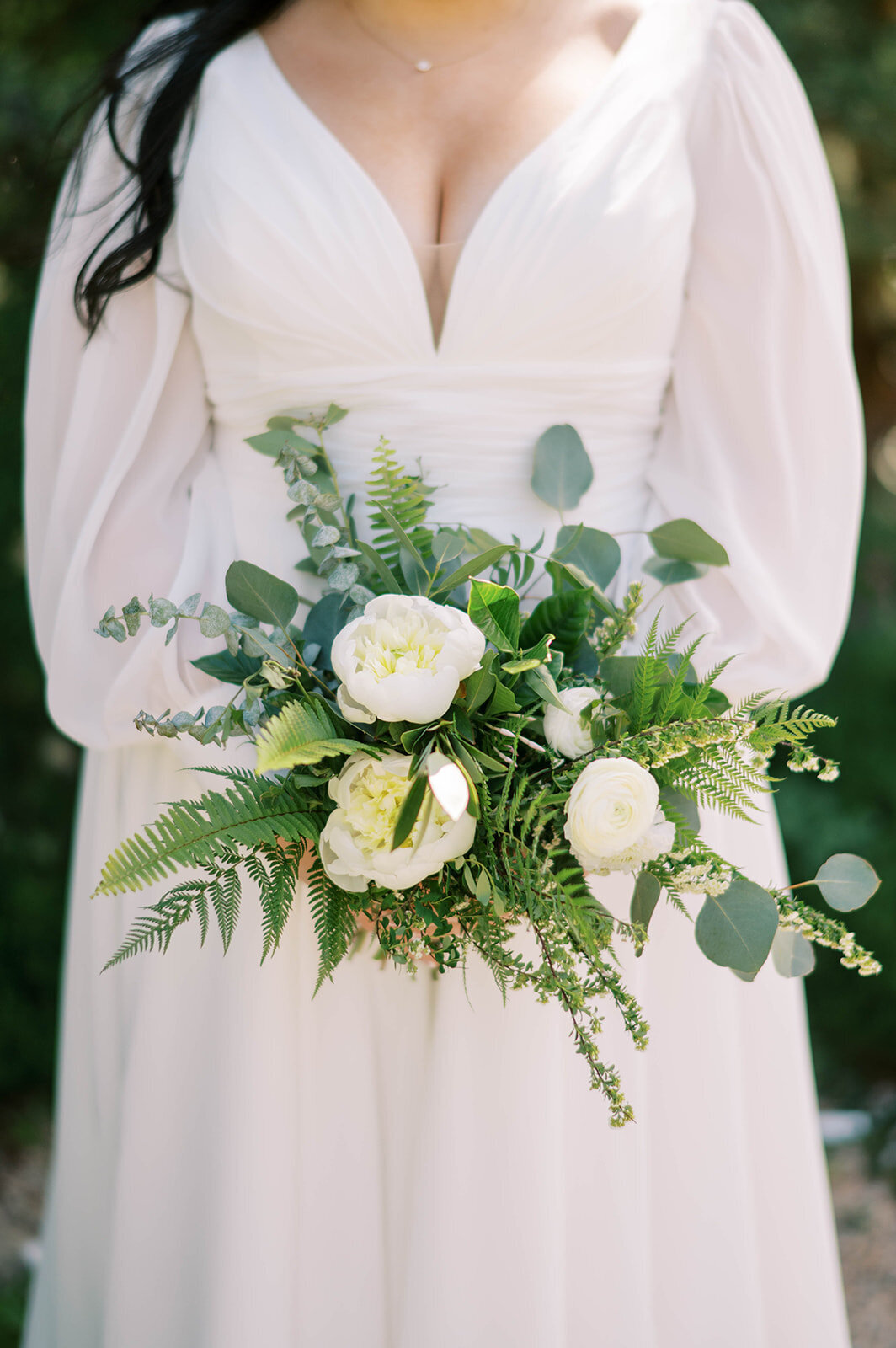 green and white wedding bouquet