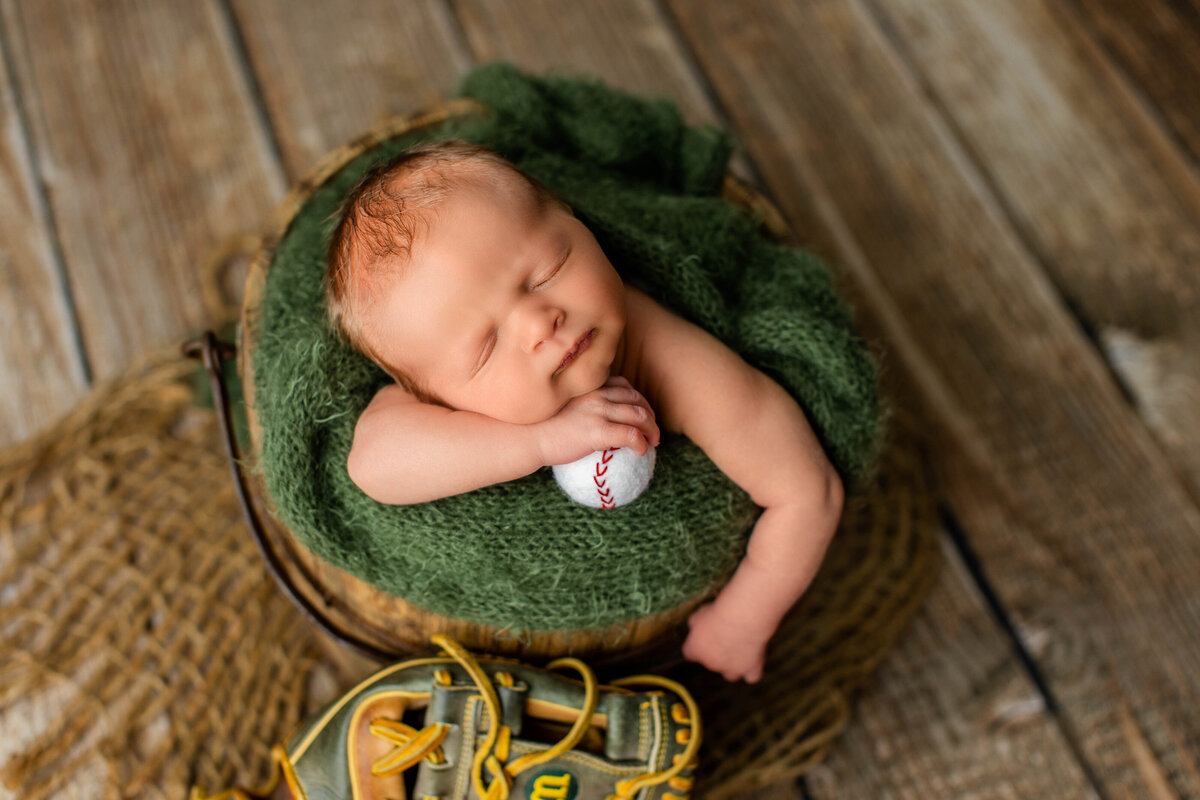 TaylorMaurerPhotography-LouieNewborn28