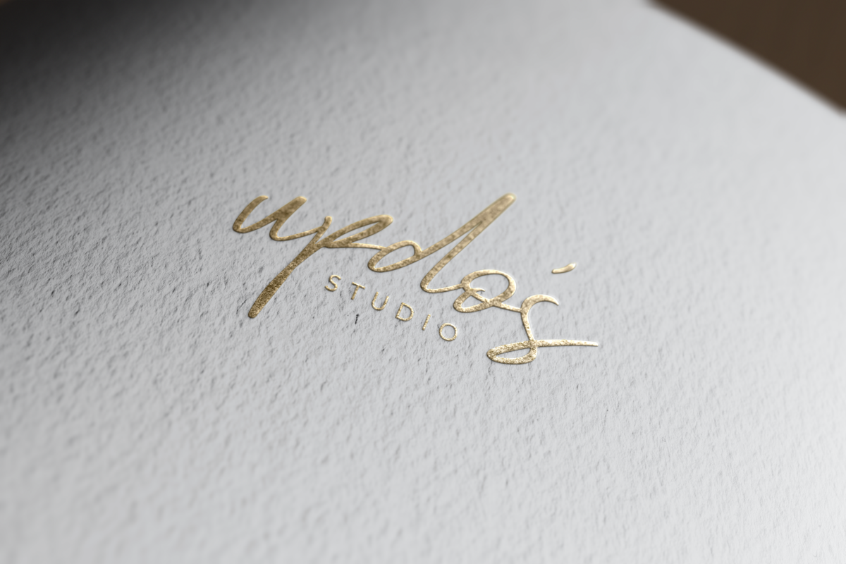 2Logo Mockup