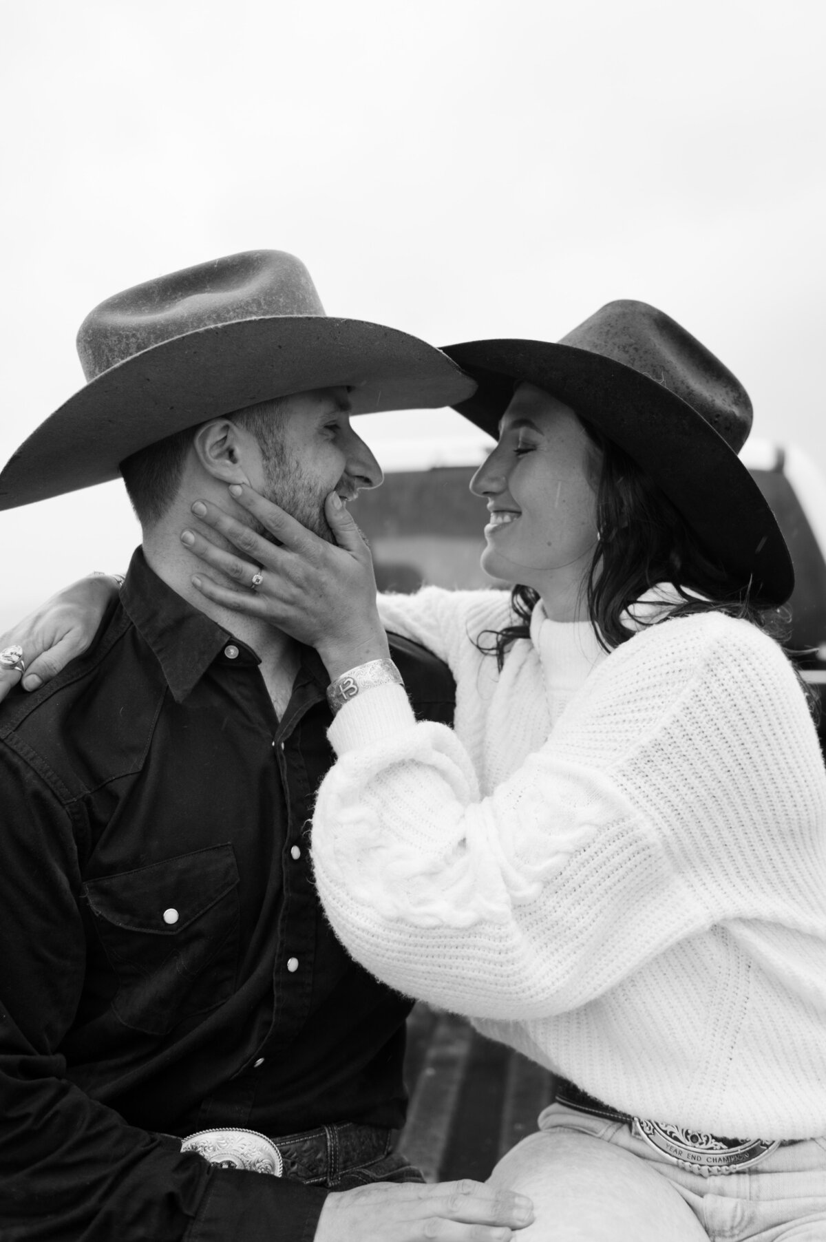 presley-gray-photo-montana-western-style-engagement-3997-2