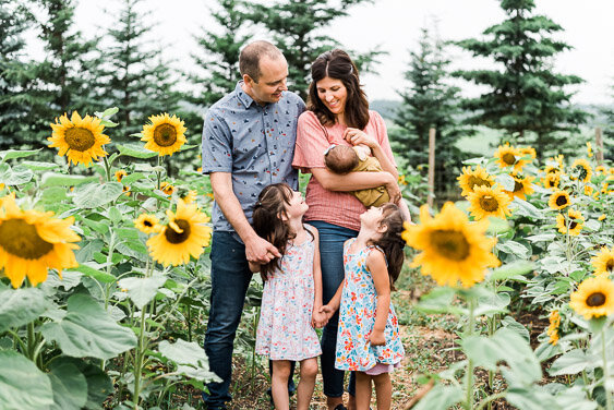 Cynthia_Priest_Photography_Edmonton_Family_Photography_Sunflowers_Green_Thumb_Kids-4