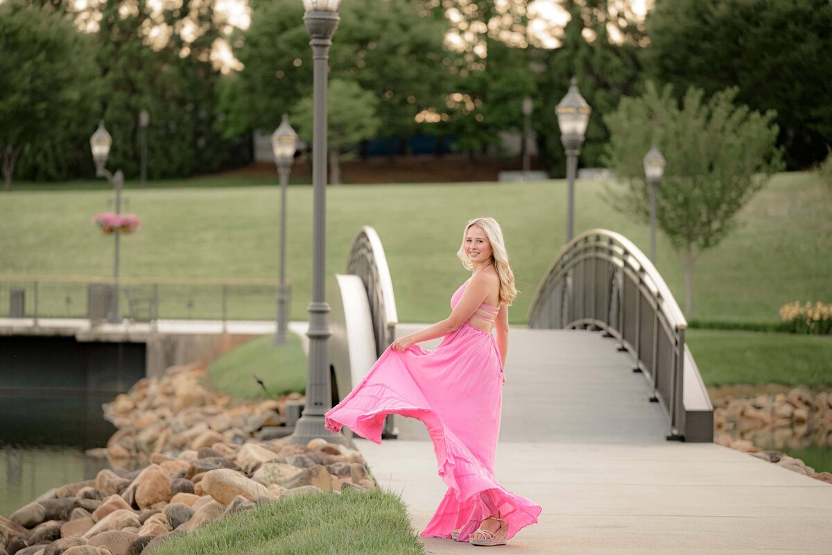 Tobi's-Timeless-Treasures-Photography-Seniors-Katie-Marvin-Ridge-High-School