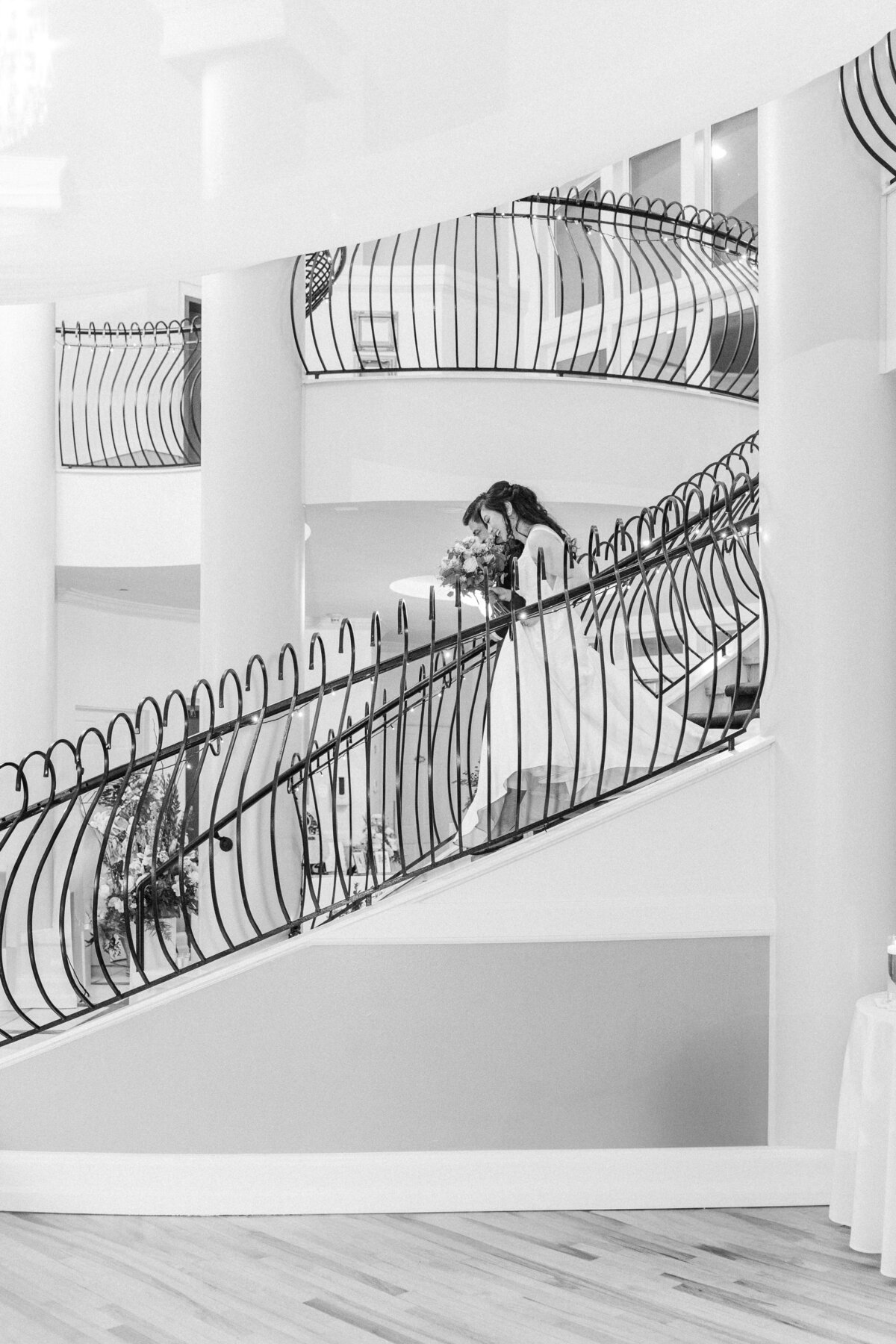 Chateaux at Fox Meadows Colorful Spring Wedding Light and Airy Elena Spraguer Photography  0164