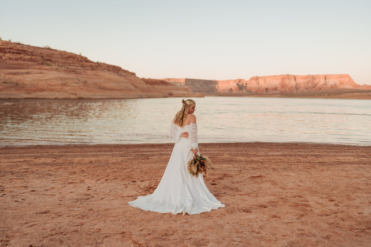 R + M _ Destination Wedding _ Lake Powell _ Utah-798