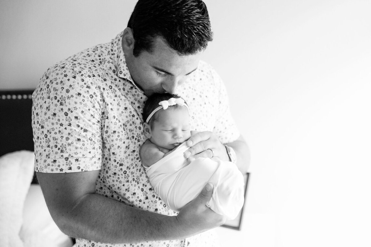 natural-light-newborn-session-austin (41)