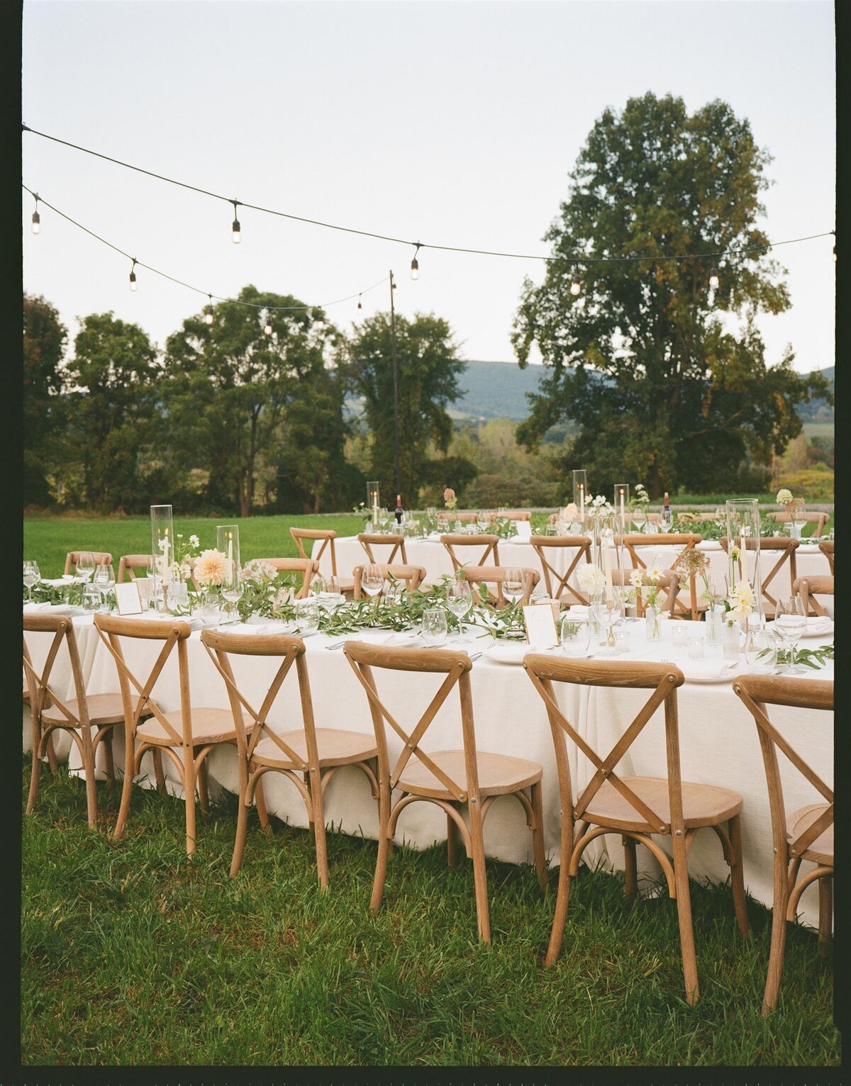 wedding-reception-outside-tables