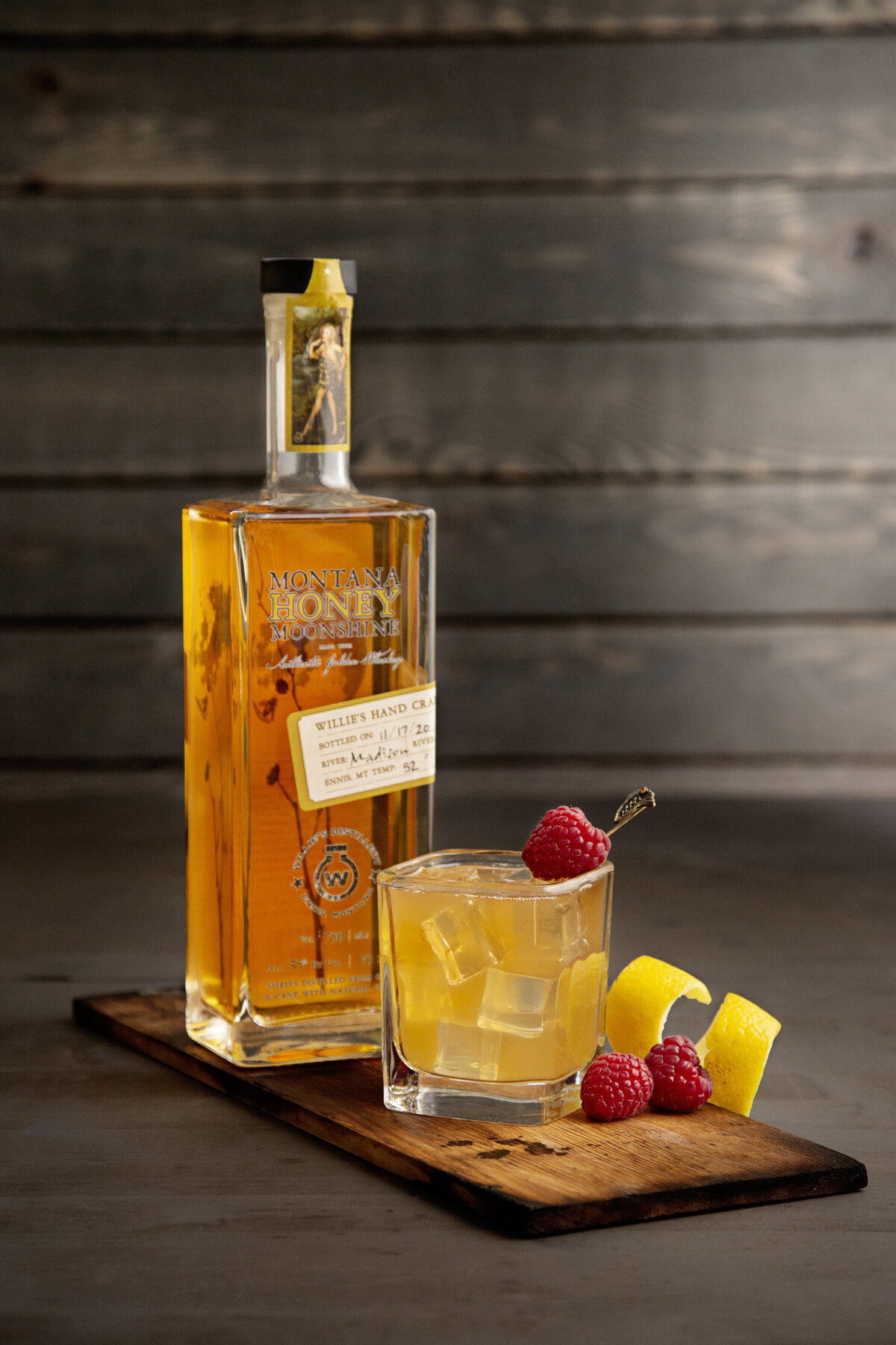 Shanna-Mae-Photography-Montana-Photographer-Business-Brand-Product-Food-Beverage-Distillery-Cocktails-Drinks-WilliesHuckleberry-Rye-Whiskey-Bourbon-Vodka-Moonshine-287