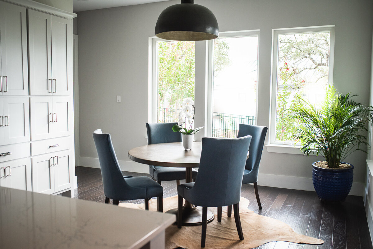 dusti j design blue and brown dining area