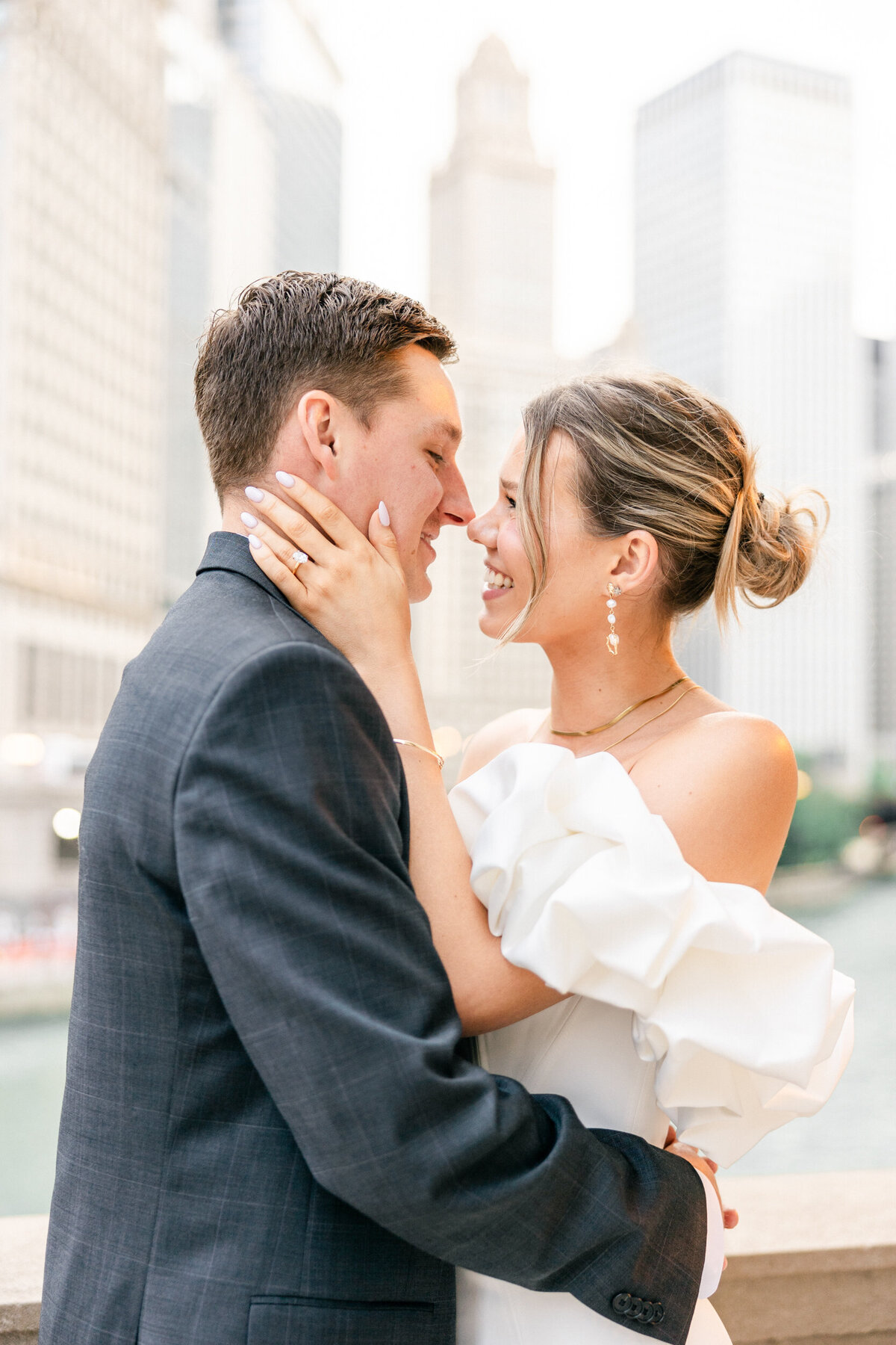 Lexi Benjamin Photography_Classy Chicago Engagement-20