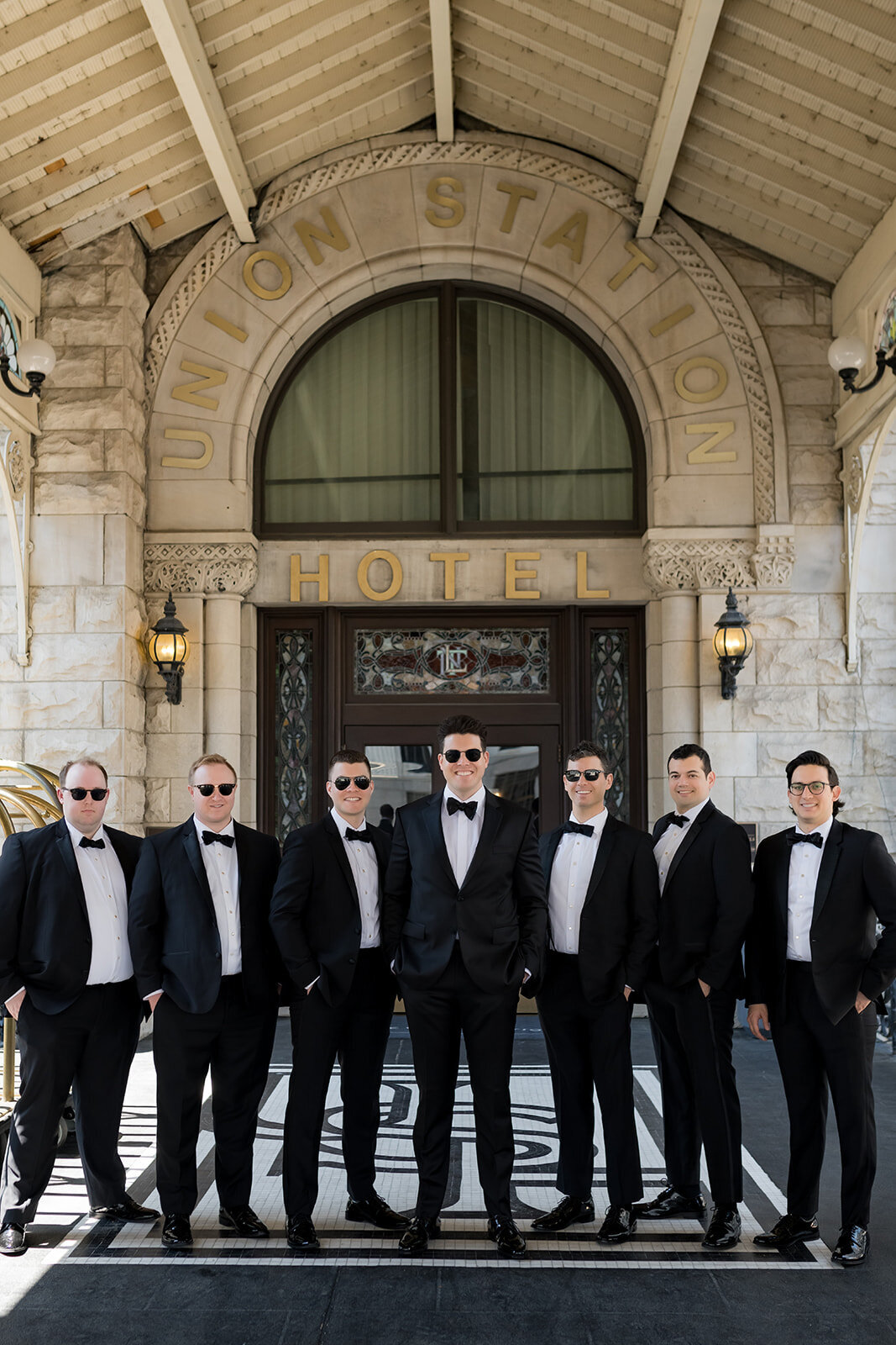 Ed and Aileen Photography Chicago Illinois Digital Film Wedding Engagement Photographers Destination Union Station Nashville13