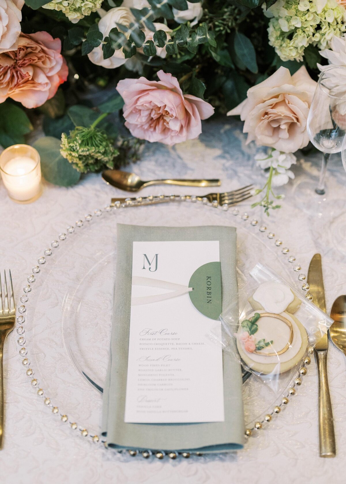 sage-green-wedding-menu-placecard