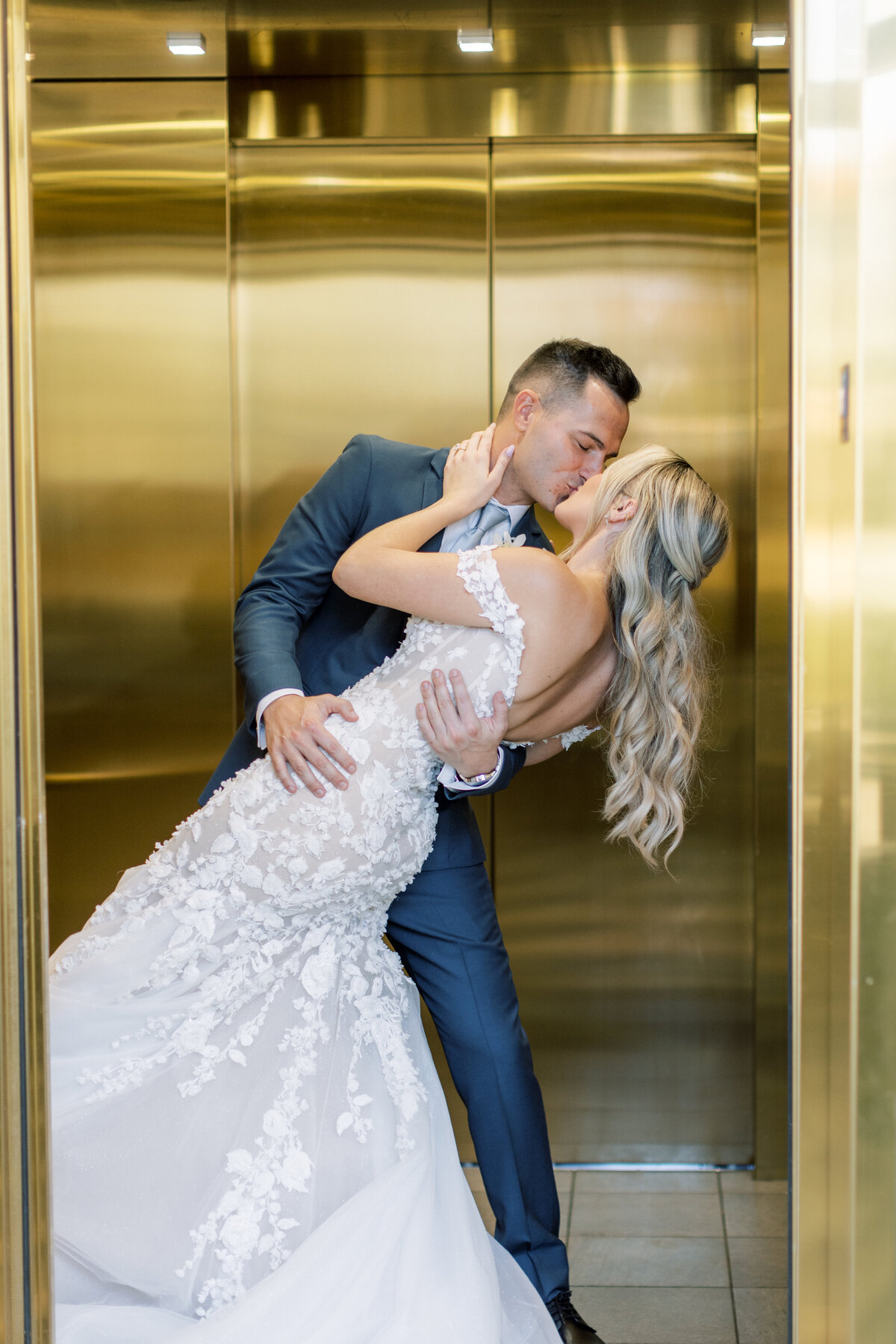 81 - © 2023 Ashley Nicole Creative - Haley & Connor - Bride & Groom