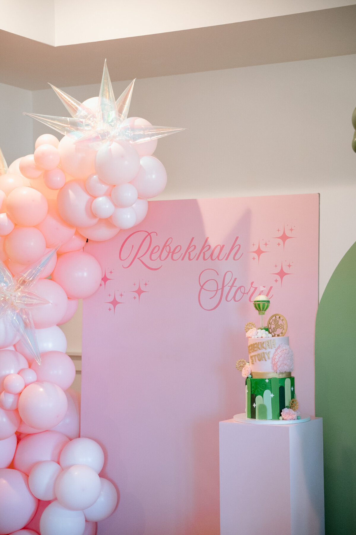 nashville-event-planner-backdrops-balloons