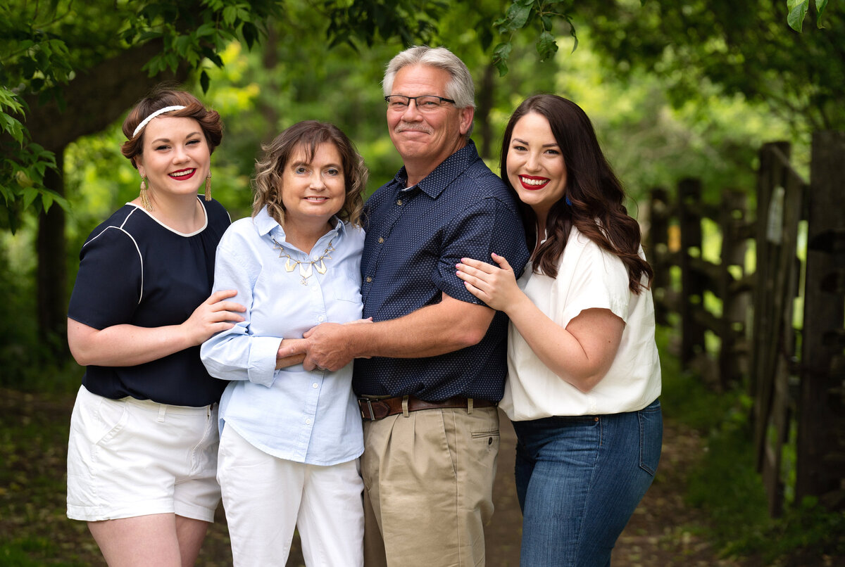 midland-family-portrait-photographer-melissa-lile-photography-downtown-midland-mi-MLP01340