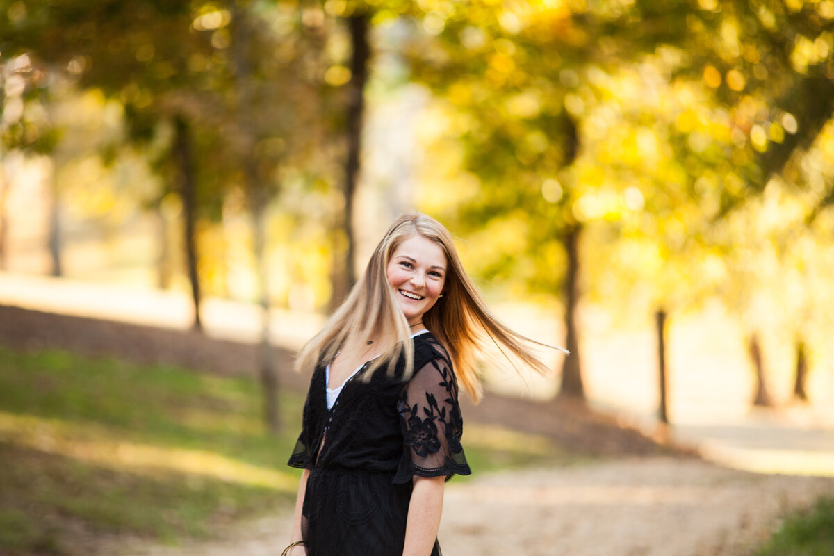 fun-high-school-senior-girl-portraits-mandy-daniel