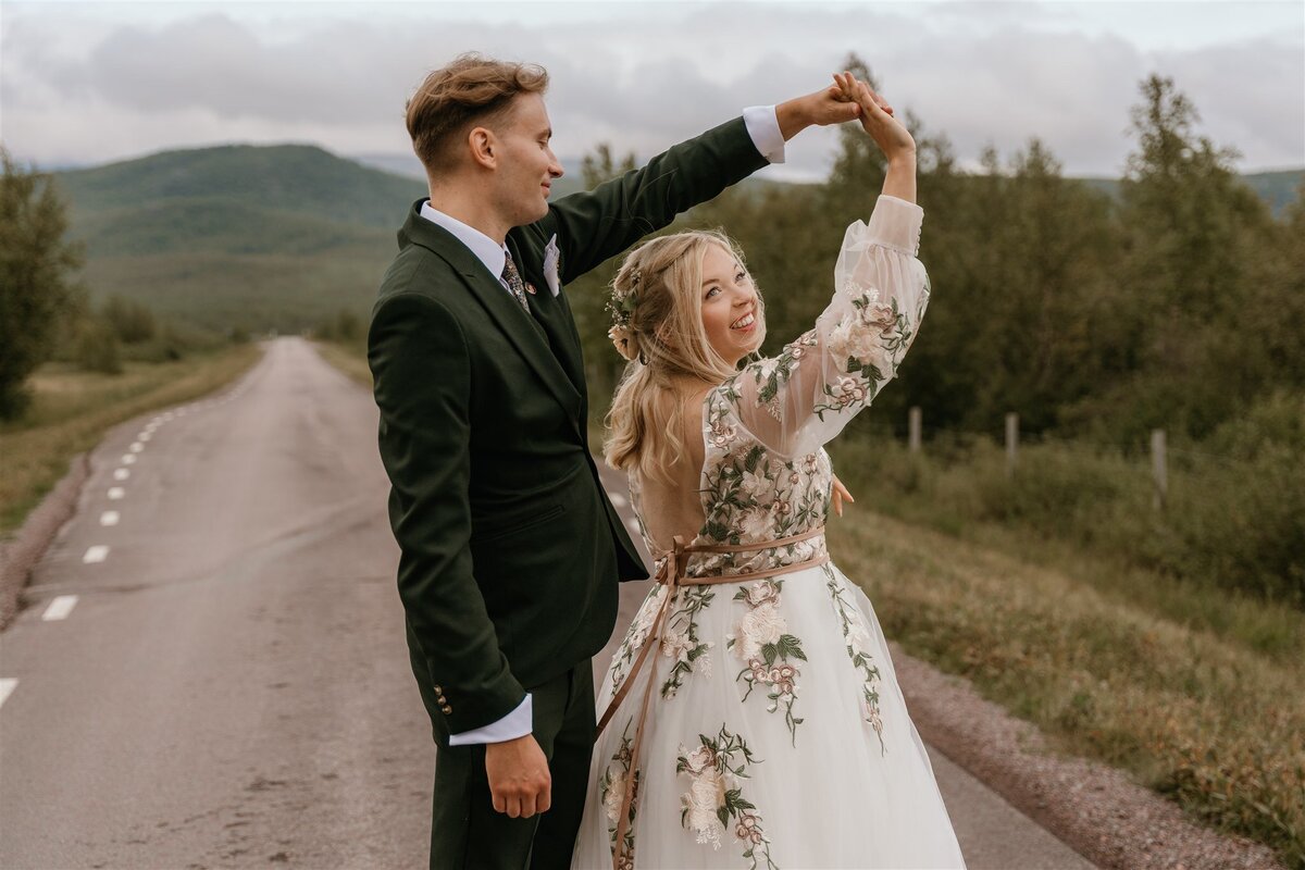 Fotografieravhanna_Bröllop-Pää&Brendan202408-10-tjuvkik24