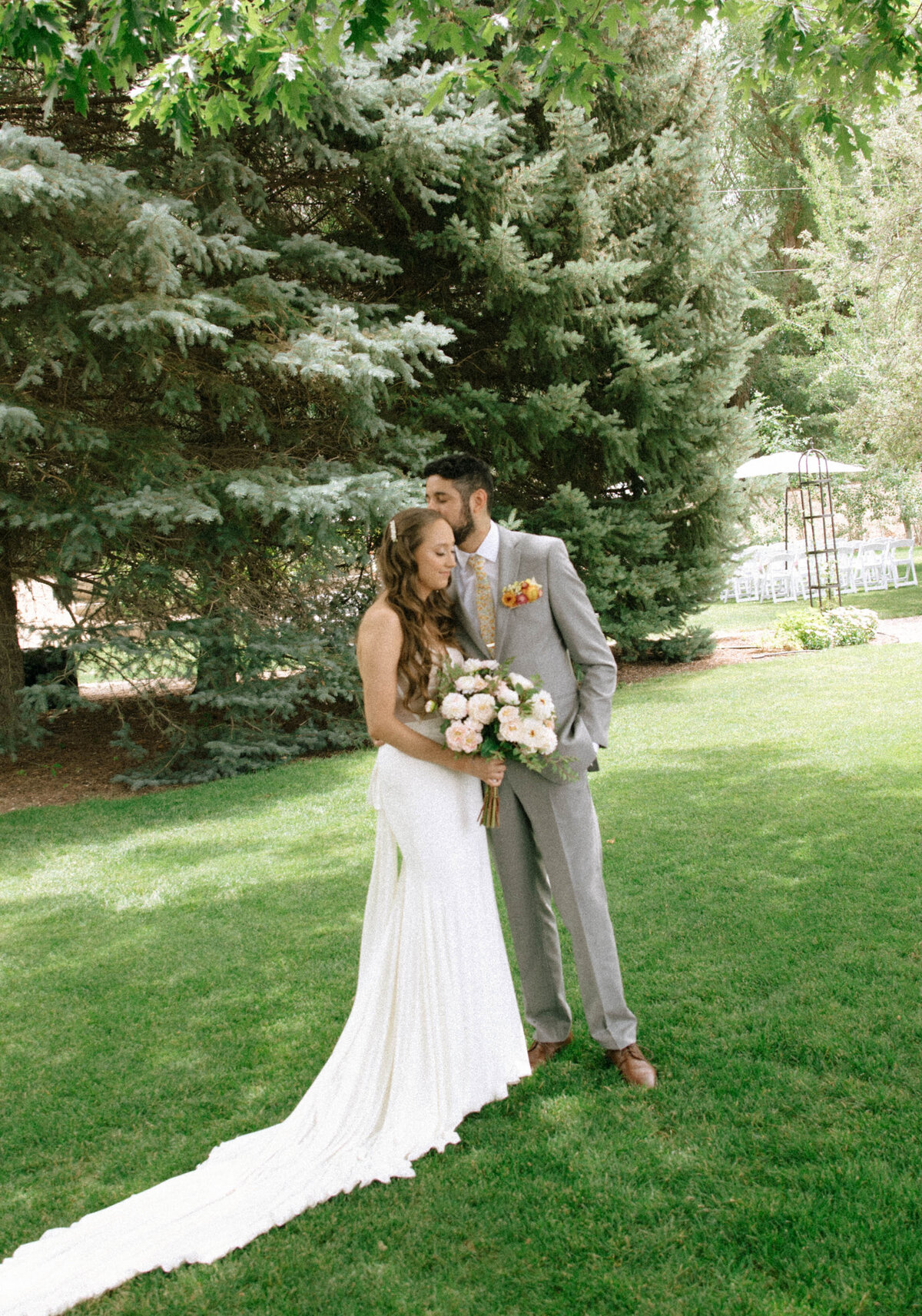 willow-creek-idaho-spring-wedding-luxury-destination-wedding-photographer-krysta-timmons-photography-35
