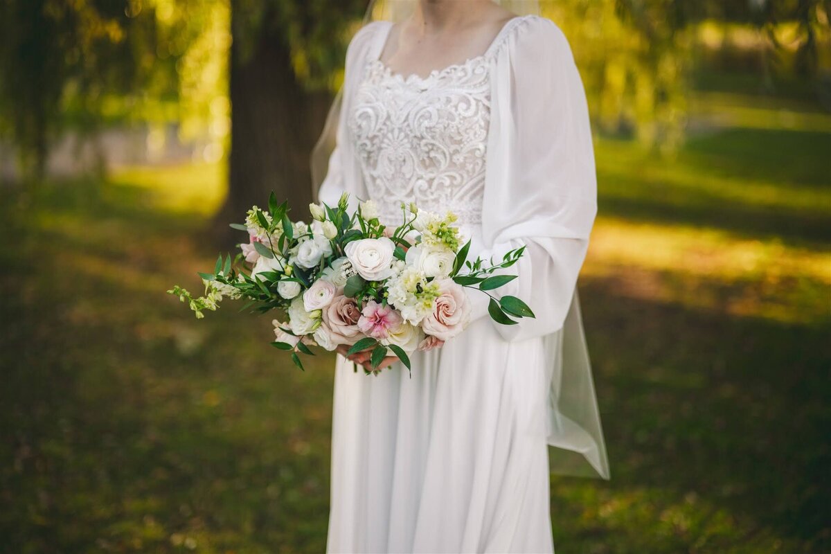 S&M - Kitchener Public Library Wedding Flowers11