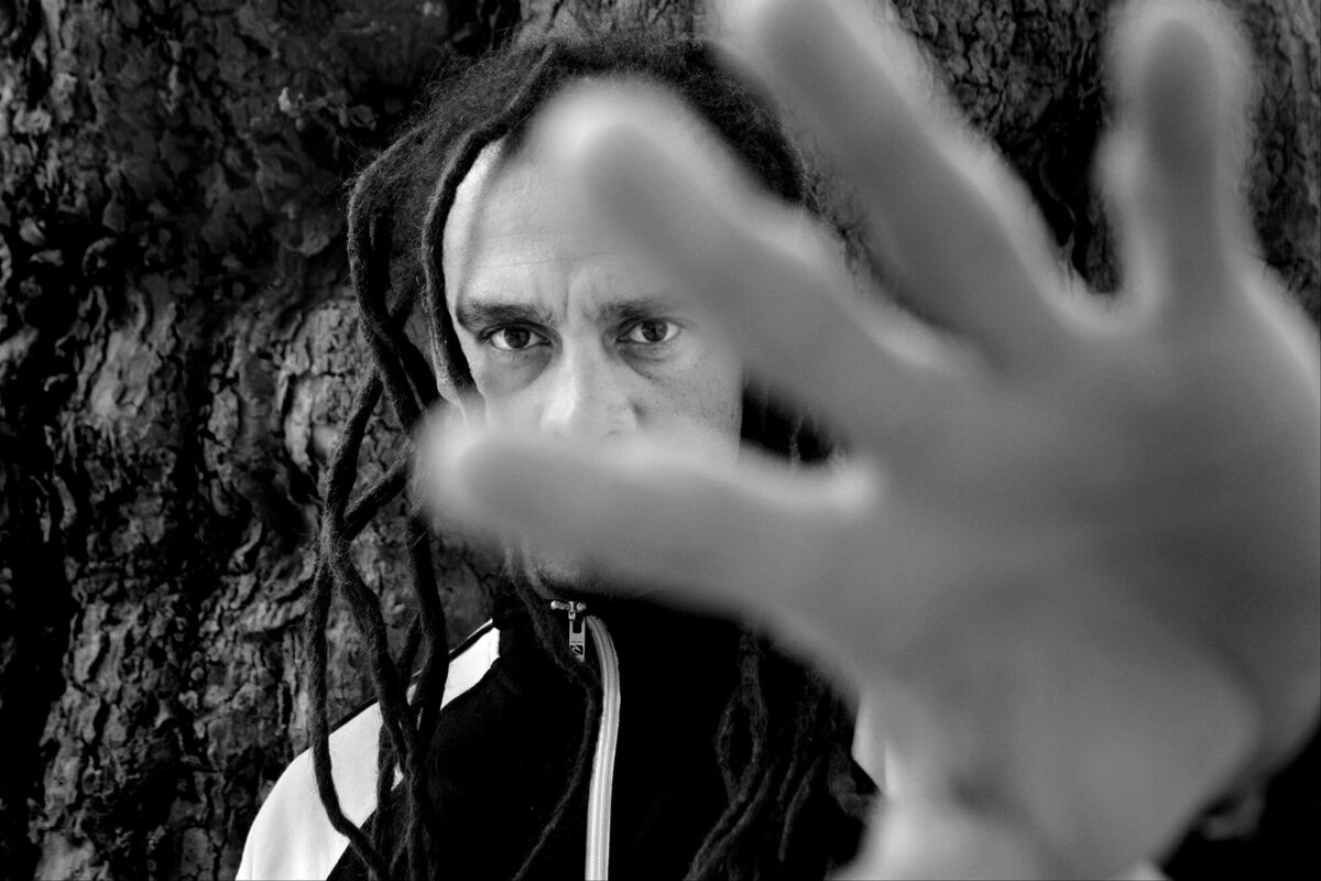 Bart Van der Moeren - Portret - 103 - Michael Franti