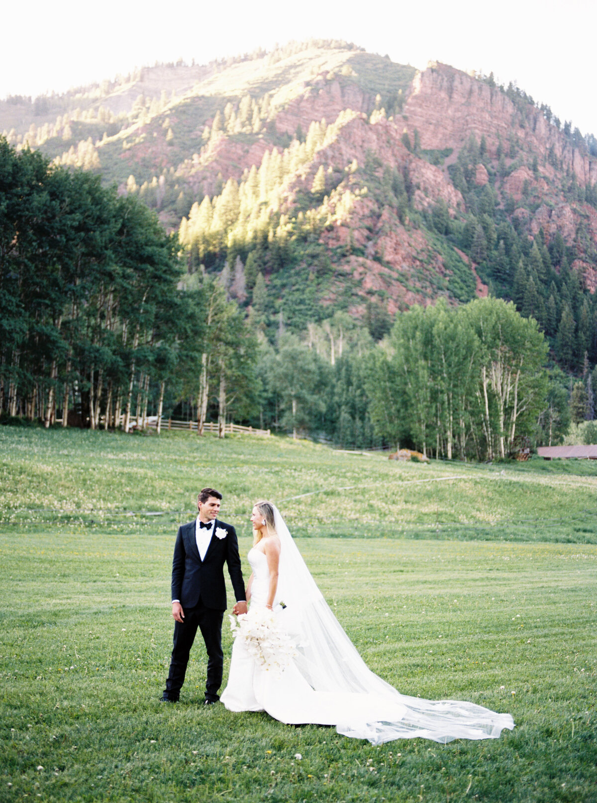 T_Lazy_7_Ranch_Aspen_Colorado_Wedding_Jess_Leigh_Photographer-25