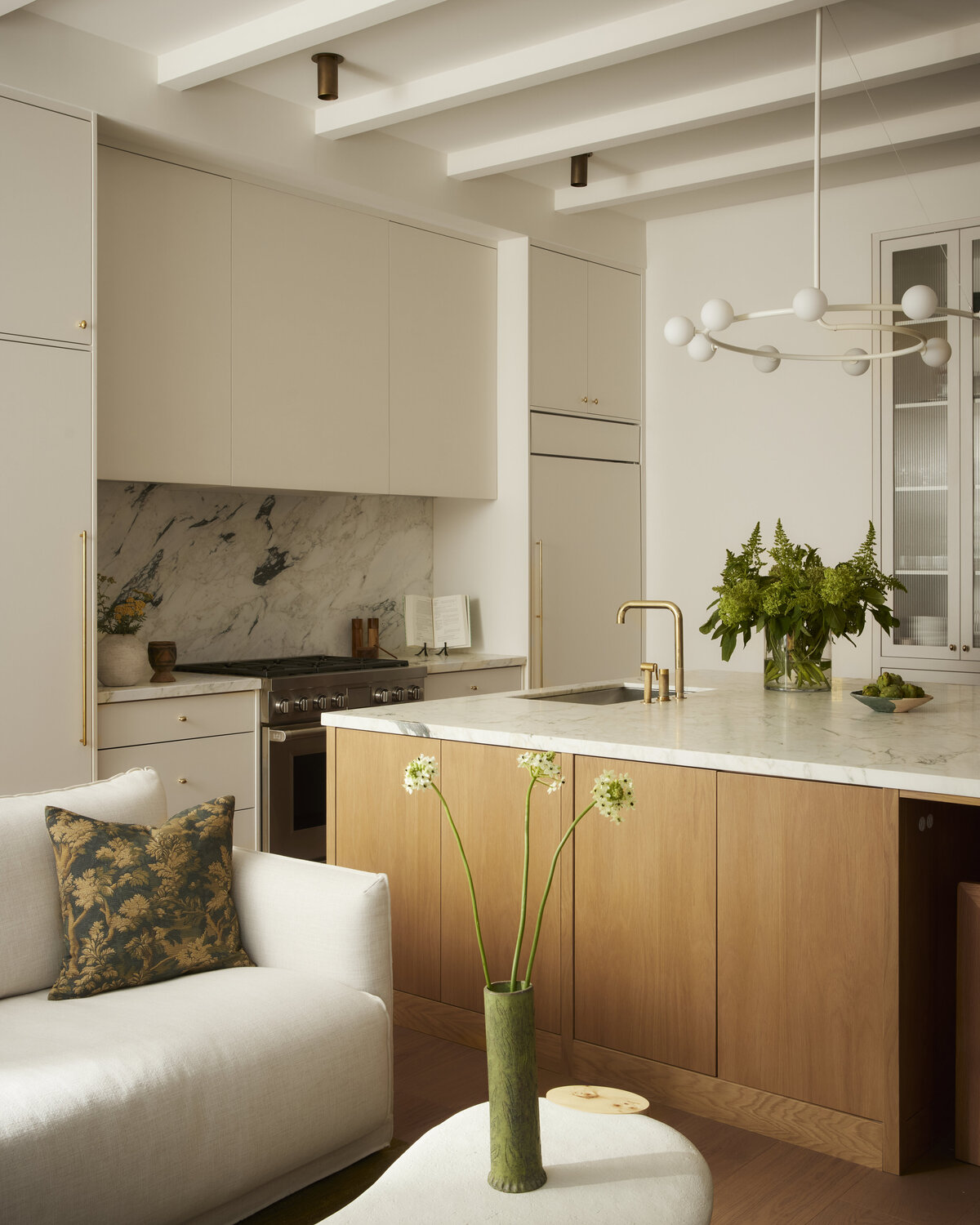 4F2F720D-7FCA-4617-9DD0-E76D6CF3ABA9