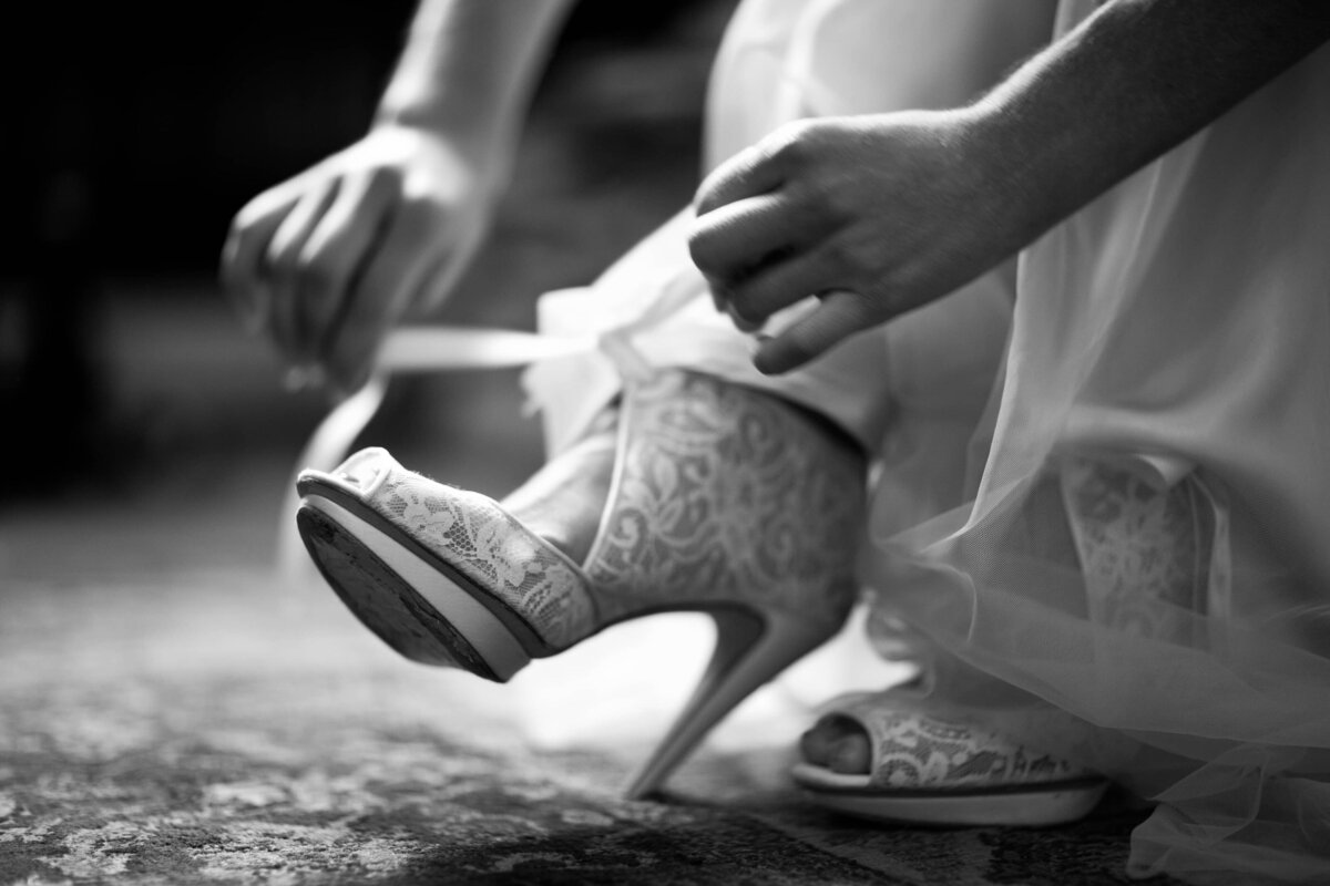 Colorado-Wedding-Photographer-Getting-Ready-Wildflower-Weddings-3