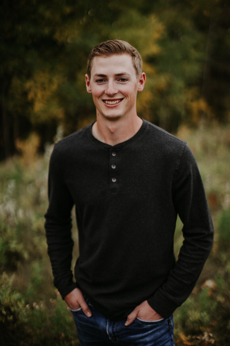 lumy+co_badlands-local-buffalo-jump-engagement-photographer-11