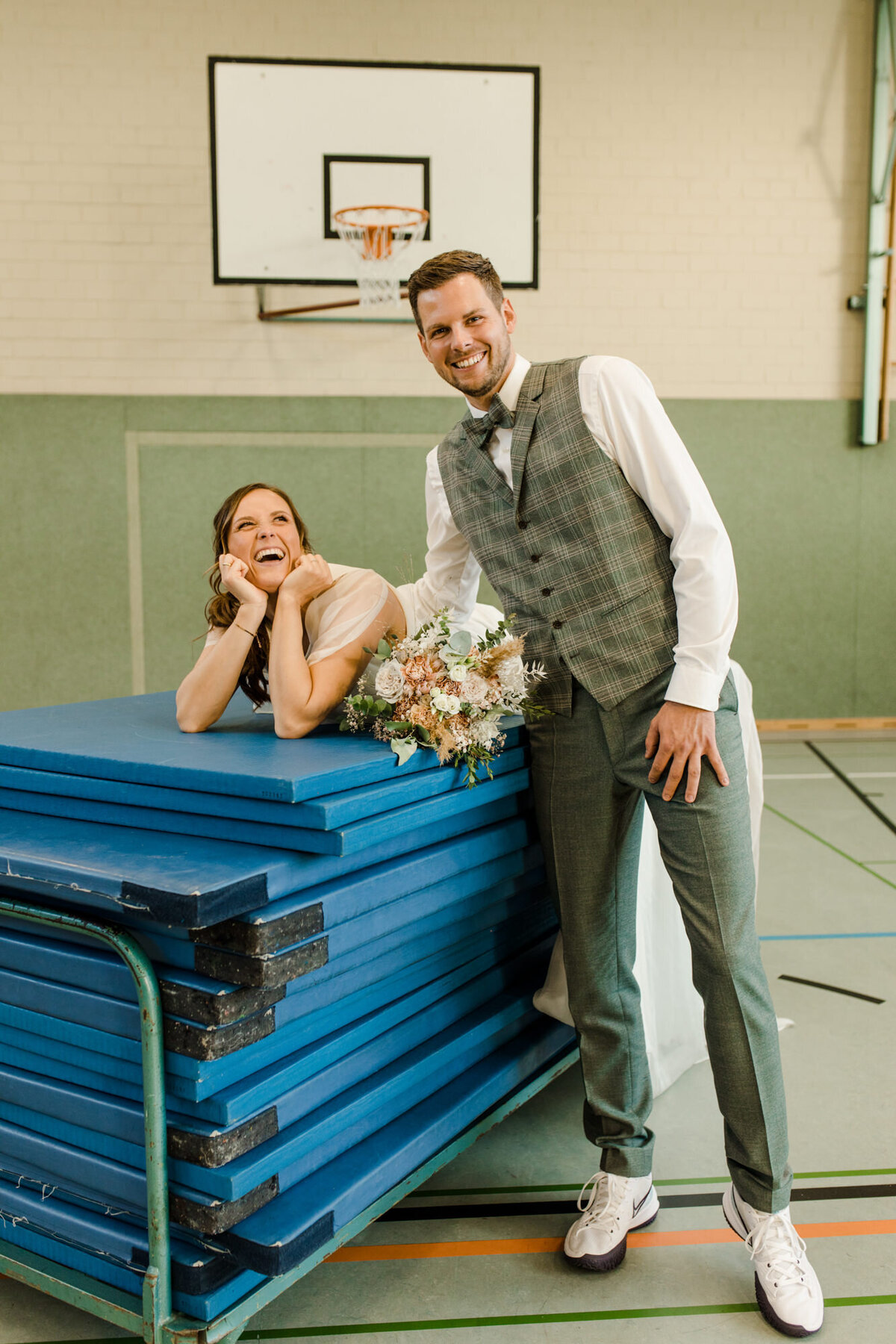 Hochzeits mit Basketball in einer Turnhalle in Essen