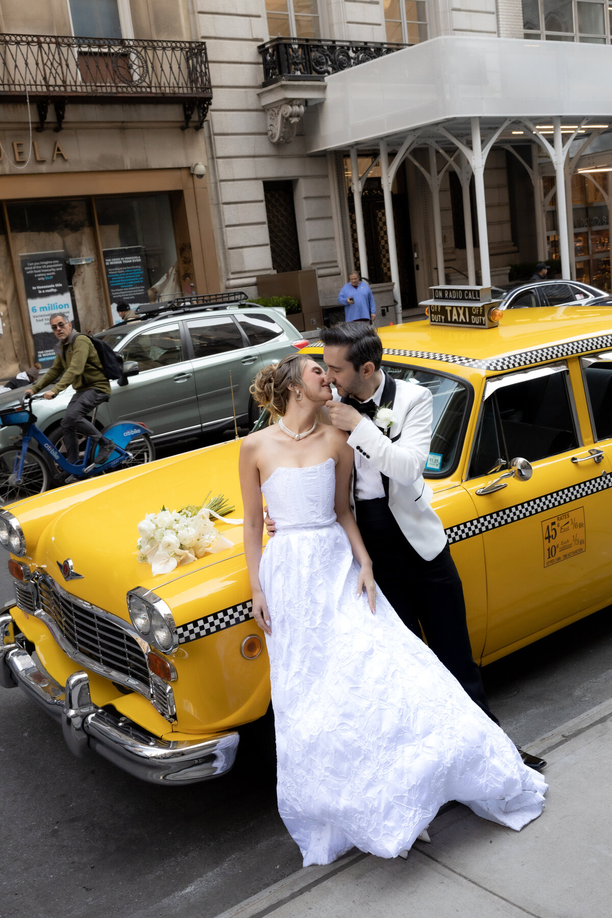 terrace-nyc-wedding-elegant-couple-163