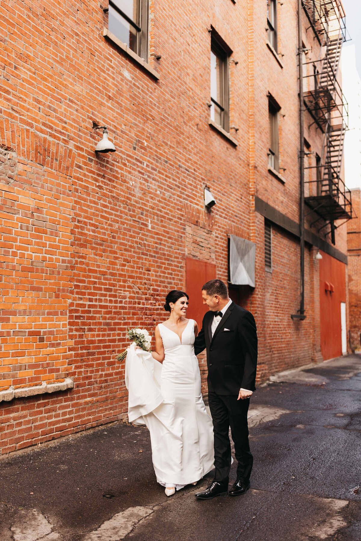 Urban Downtown Elopement Davenport Spokane Washington - Clara Jay Photo