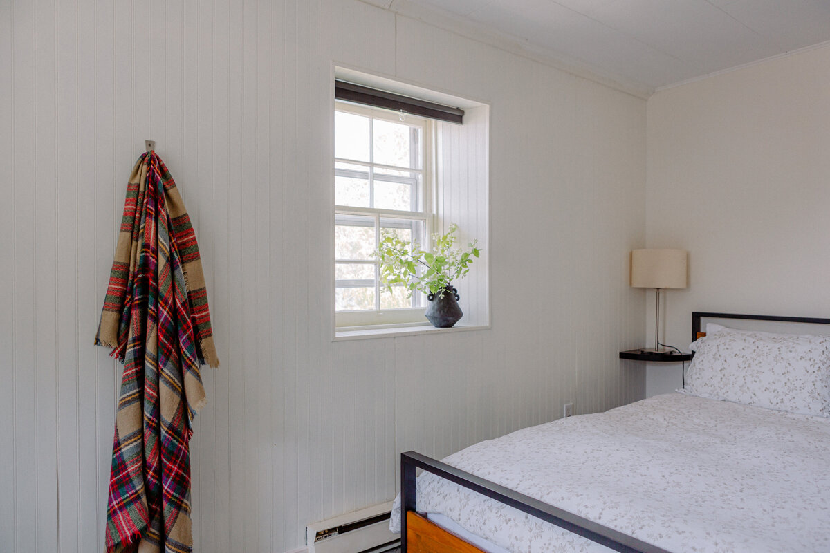 GranaryFlat_WeeThreeSparrows-65