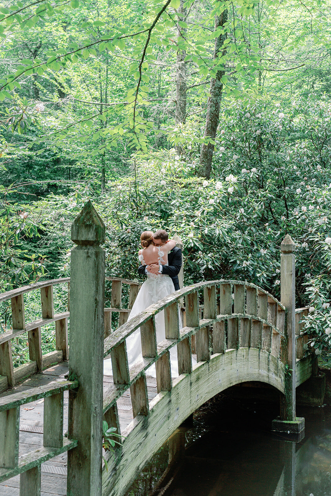 Linday + Michael - Wedding at Old Edwards Inn - by Pure Luxe Bride Elopements - 3