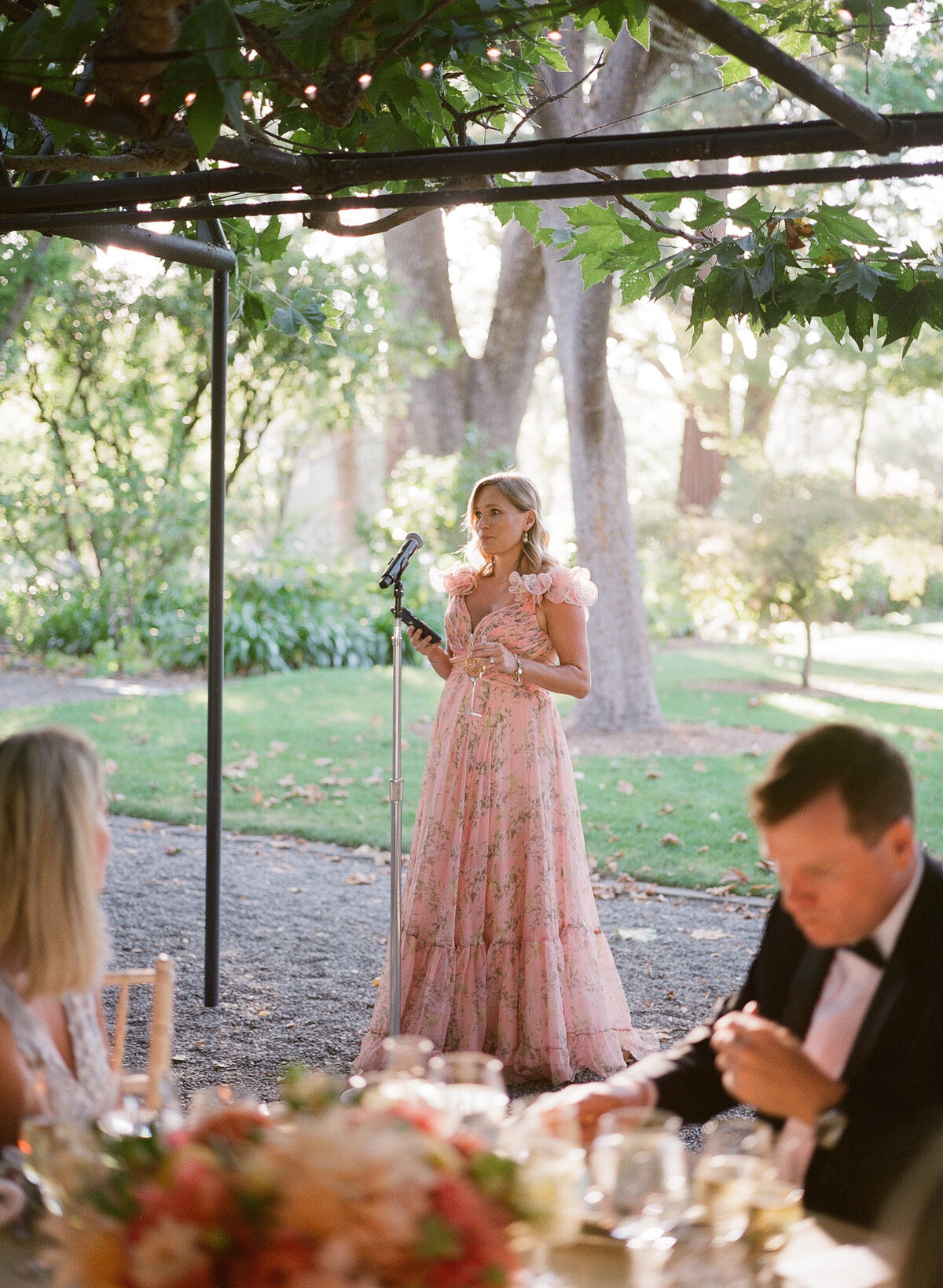 meg-smith-napa-wedding-beaulieuu-garden00148