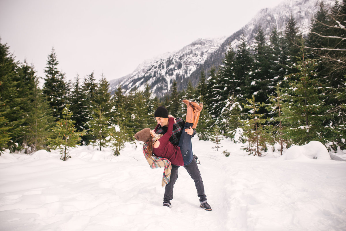 Gold-Creek-Pond-engagement-pictures-009