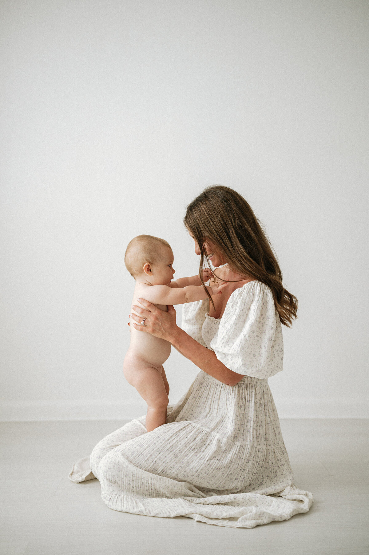 Suzi Bird Newborn, Maternity and Family Photographer in Clevedon, Bristol, North Somerset