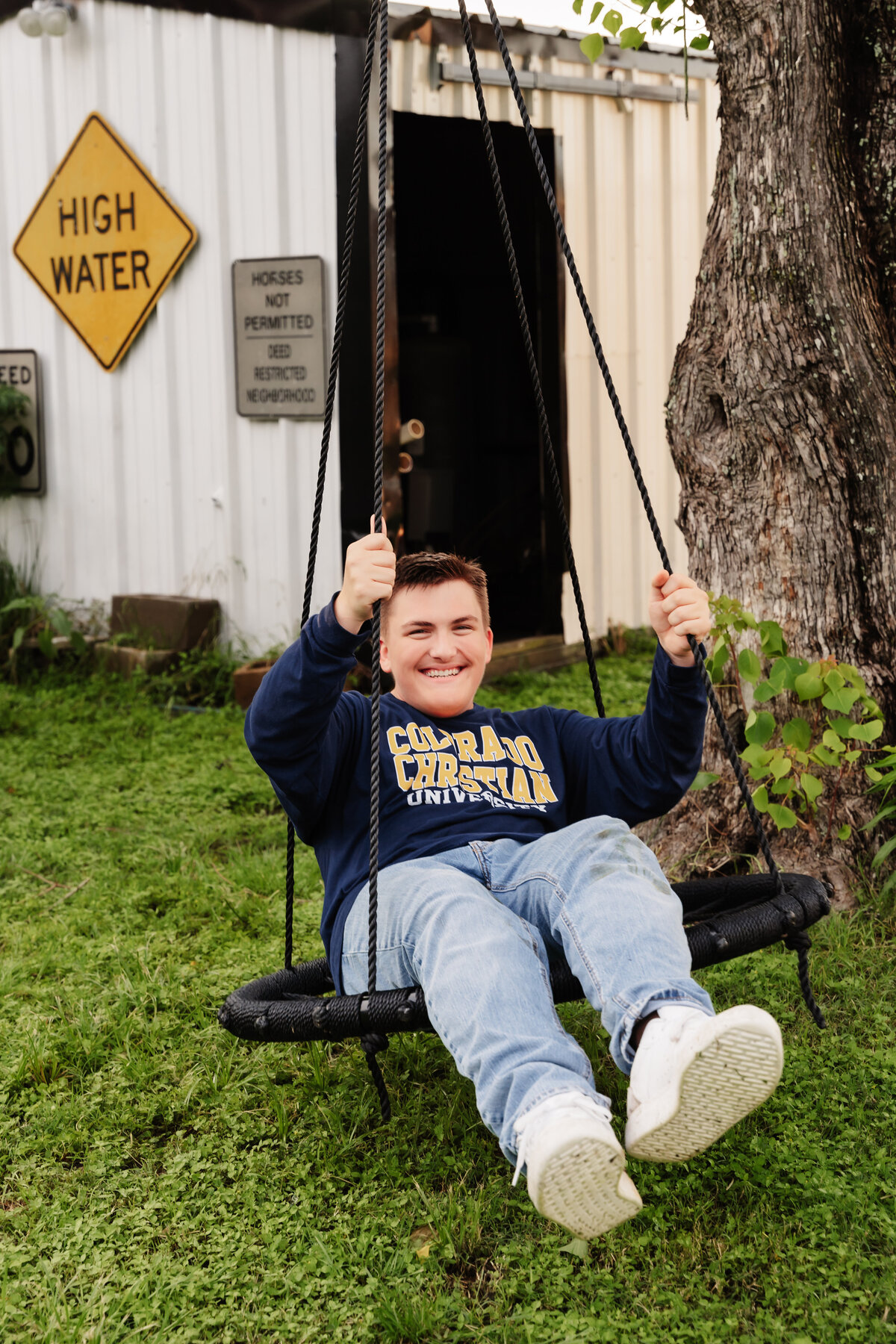 LennonLimePhotography-MasonSenior-39