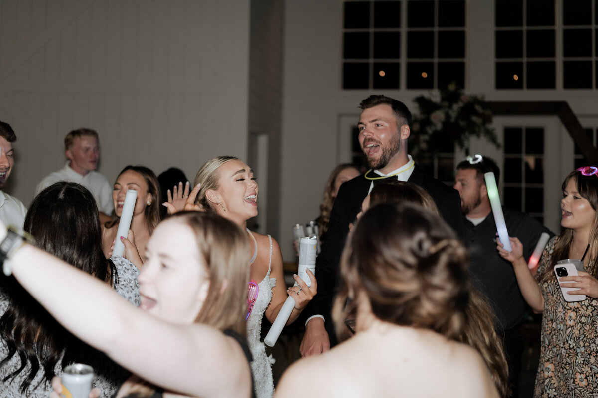 pile-wedding-1043