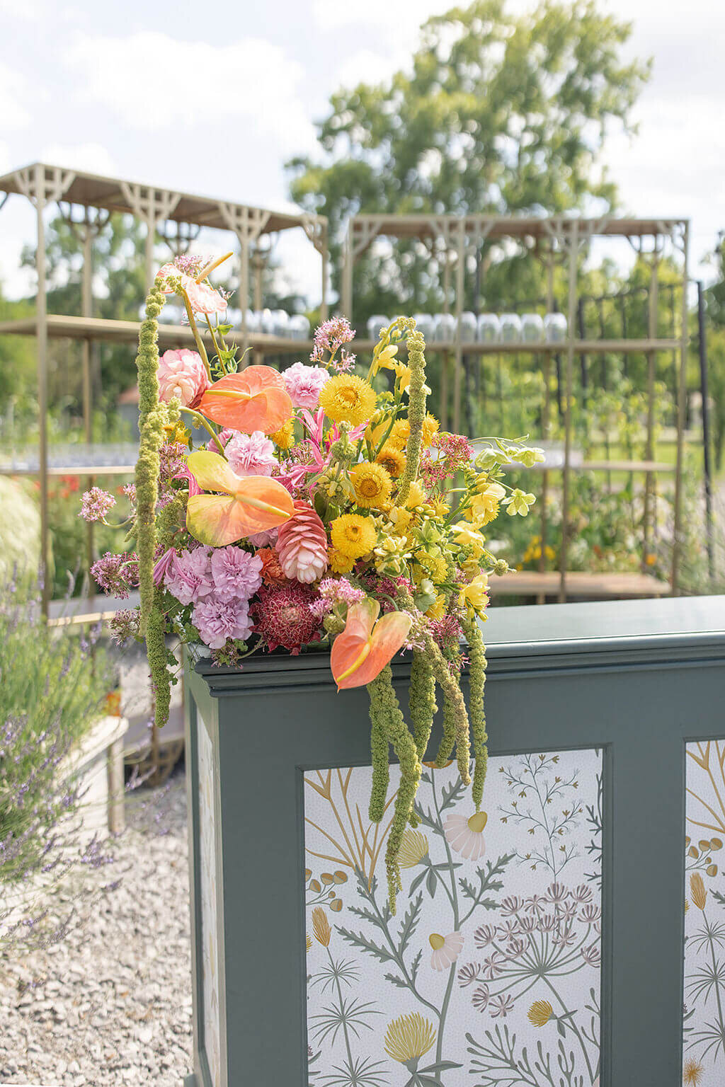 09.colorful-summer-social-event-corporate-panel-modern-vintage-events