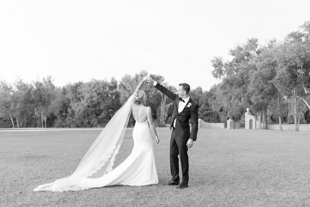 Howie Mansion photographer | Orlando photographer | Howie Mansion photographer  | Amalie Orrange | Howie Mansion wedding couple | Howie Mansion Howey in the hills florida-51