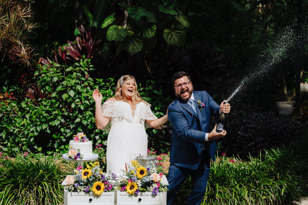 mcneile-photo-sunken-gardens-elopement-chantilly-chic-celebrations-13