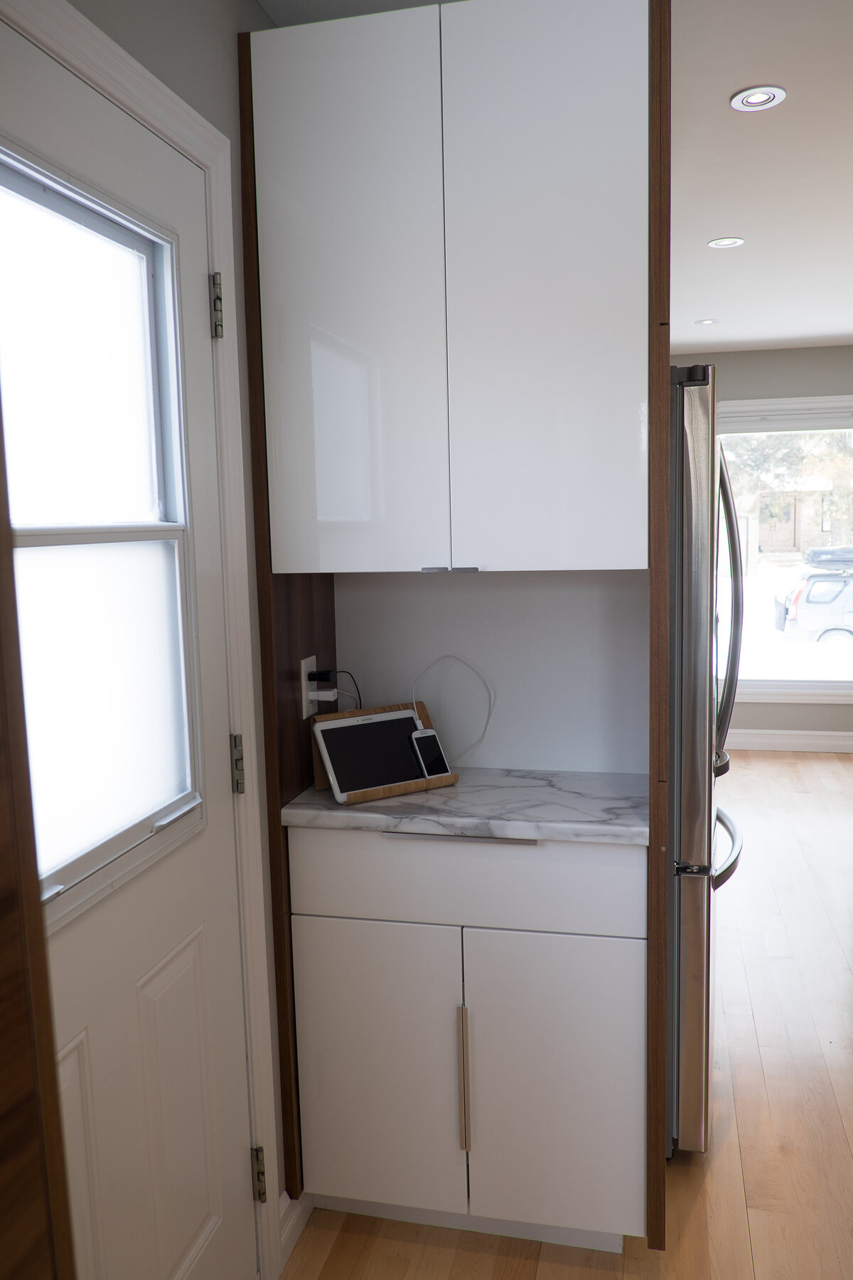MCM Designer Kitchen Remodel Alta Vista (12)