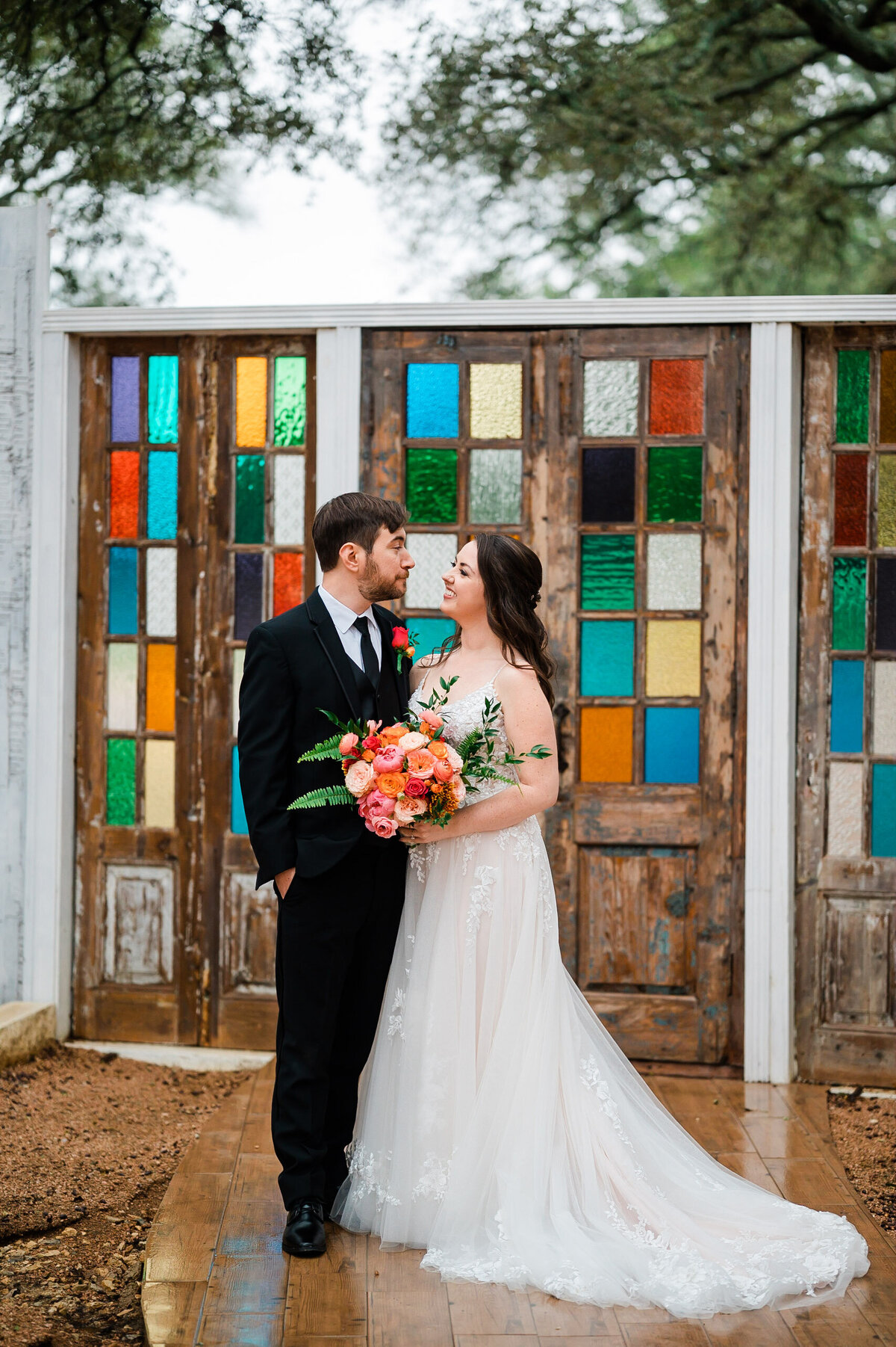 fall-lone-star-oaks-wedding-lauren-john-002