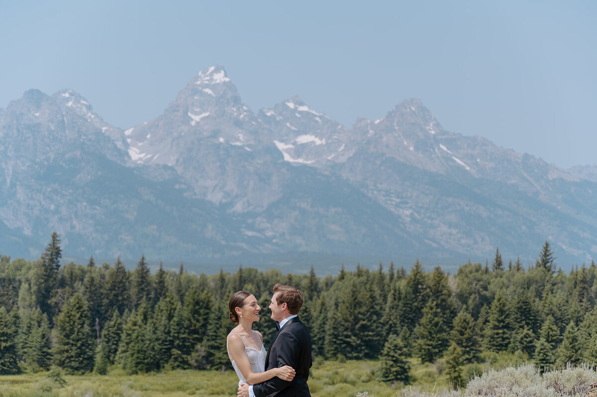 maggie-and-kinsly-diamond-cross-ranch-wedding-125