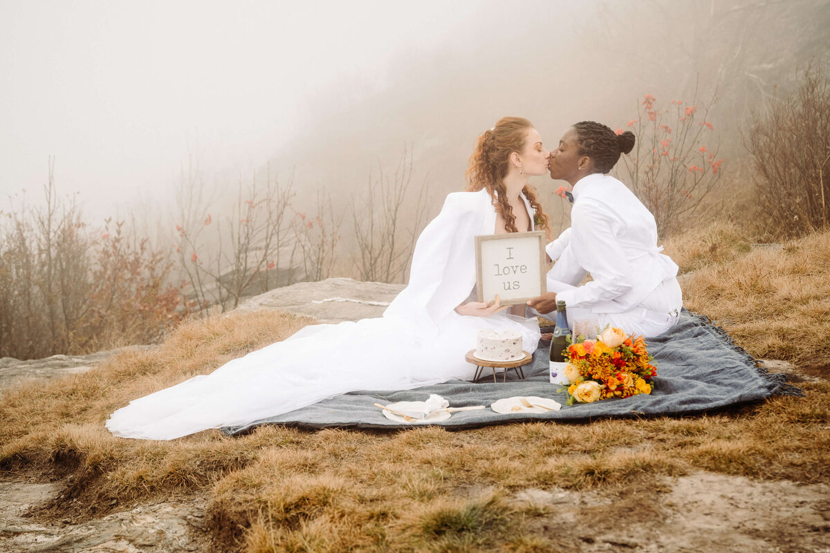 Black-Balsam-NC-Elopement-35