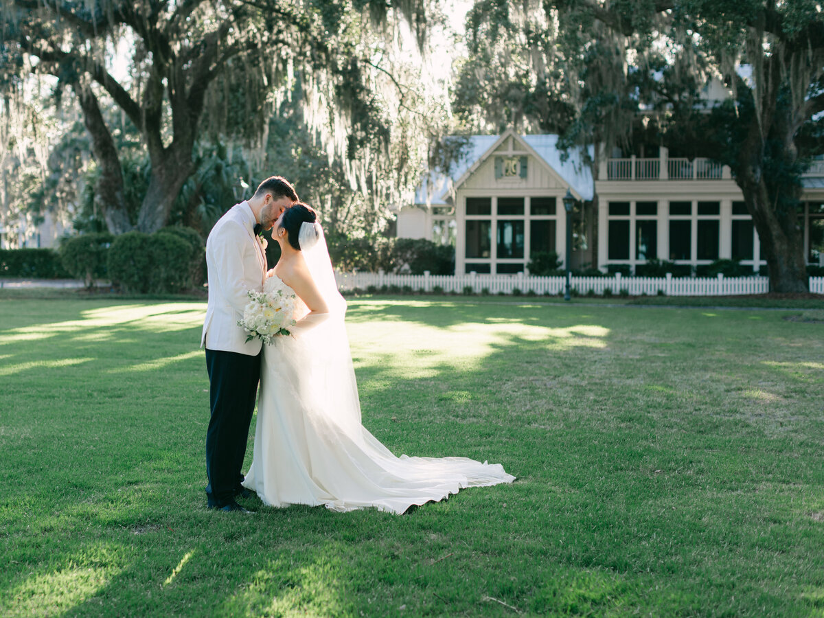 220-torianna-brooke-portraiture-montage-palmetto-bluff-wedding-kyle-madeline