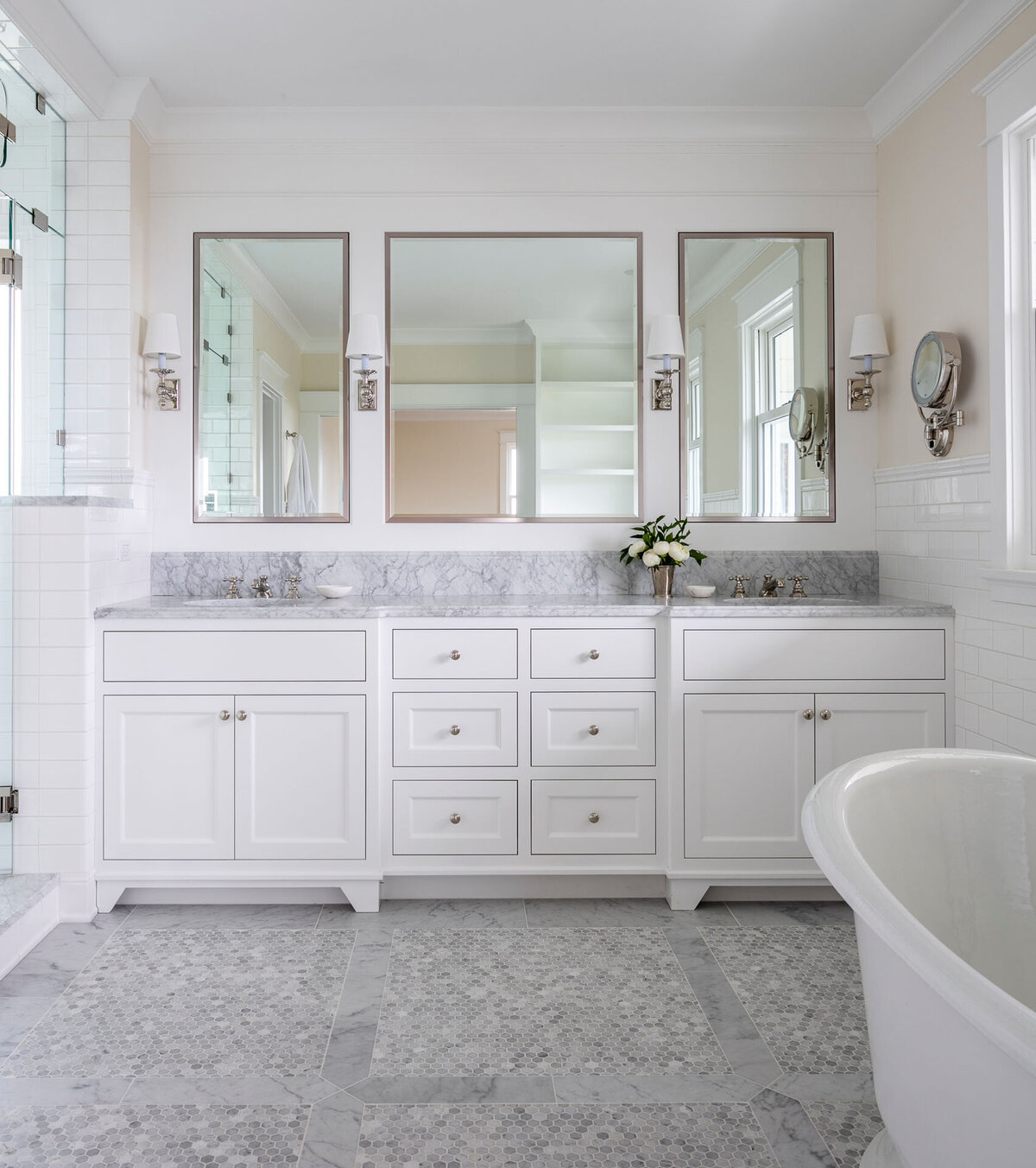 10-classic-marble-white-bath-inlay-floor-soaking-tub-nickel-trim-mirror
