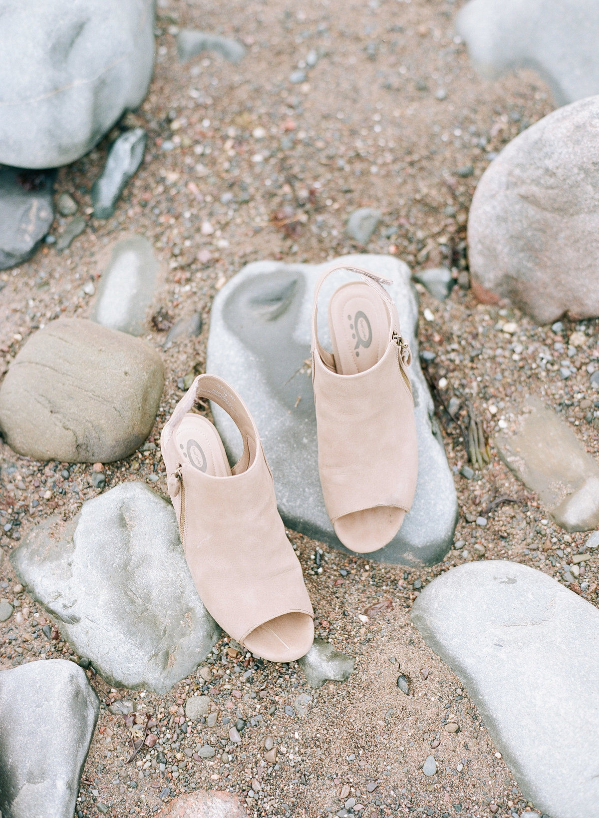 Jacqueline Anne Photography - Akayla and Andrew - Lawrencetown Beach-11